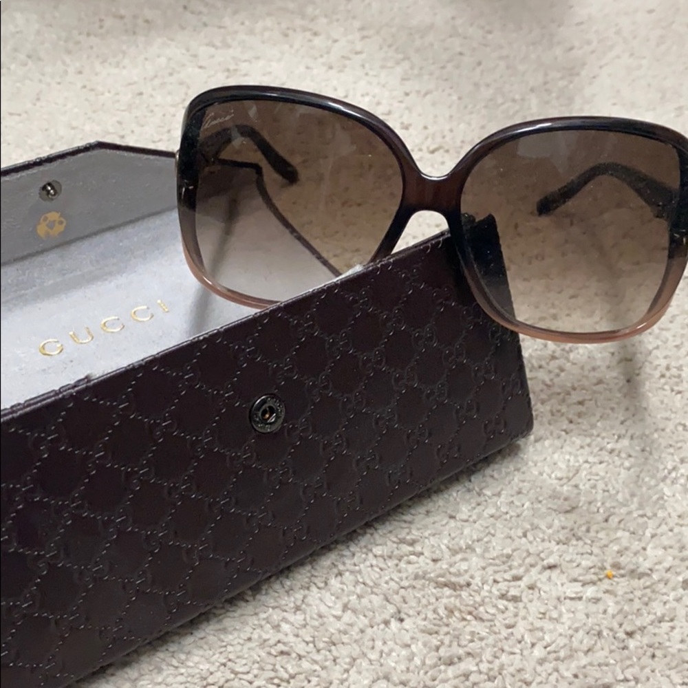 Authentic Gucci 60mm Oversized